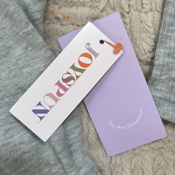 Super soft long sleeve round neck grey top - new with tags Size Small oversized - Picture 5 of 15